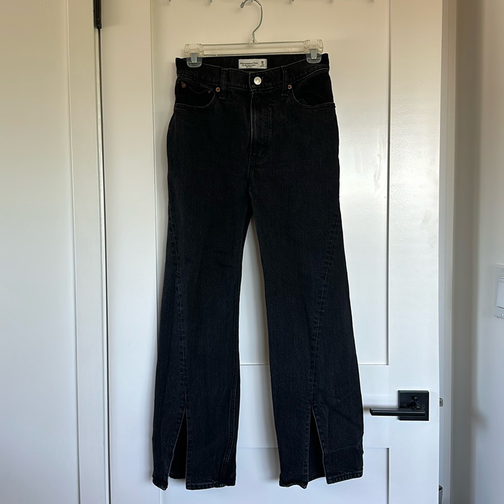Abercrombie High Rise 90s Relaxed Jean Split Leg 25XS